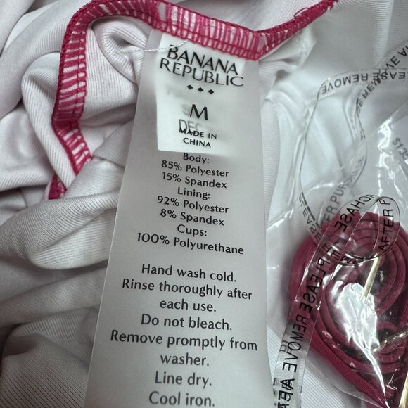 Banana Republic Swimsuit Pink One Piece Women’s Size Medium NWT - Picture 8 of 11